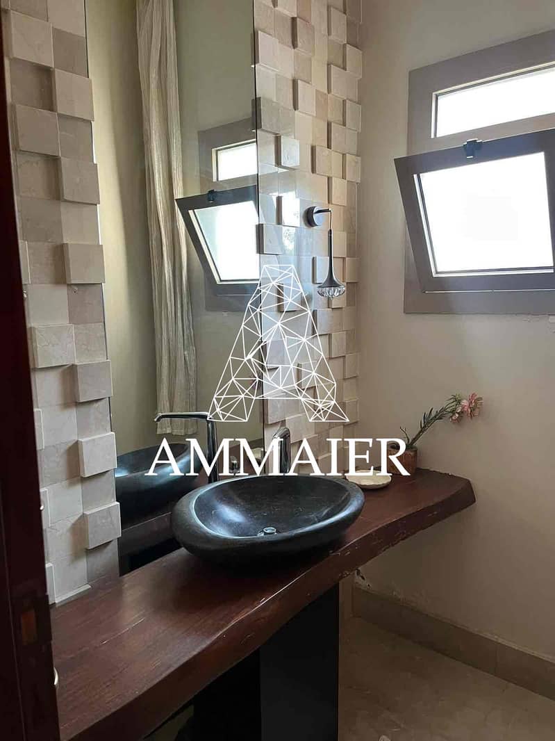 11 7e0a8d03-f705-4713-b0d6-e67c5daef35a. jpg