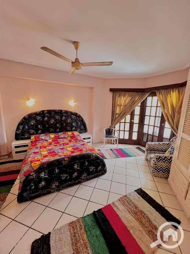 13 80948d29-dd2b-4fb2-86f6-6e1c587eb7c8. jpg