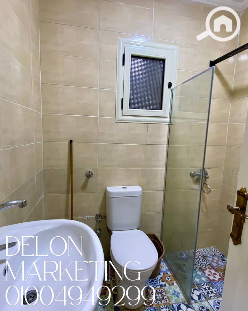 11 Clean Vintage Photo Collage Fall Fashion Instagram Post. png. png