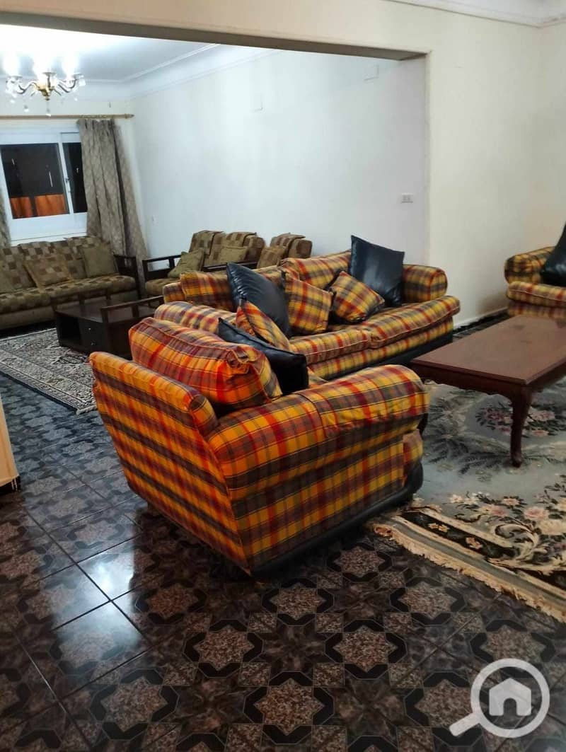 3 63fcdc61-7a09-4224-8fda-3c0d878890ea. jpg