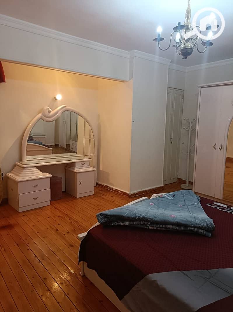 12 965dbfcf-356e-4d65-8289-3f57c90a7a74. jpg