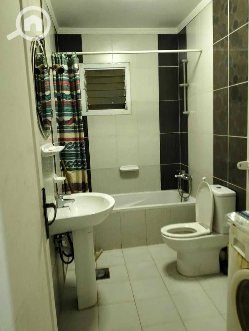 19 0fa50be0-5bfd-4f30-9bdb-c394fe46bb16. jpg