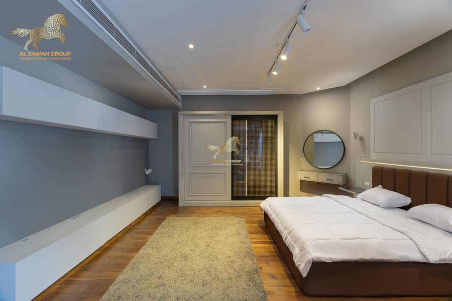 18 IMG_5807-Edit-Edit. jpg