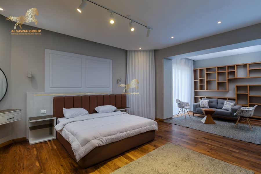 19 IMG_5819-Edit-Edit. jpg