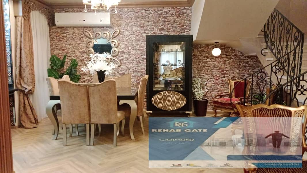 6 12b9f514-dc73-469d-b576-9b2288e1f6a9. jpg