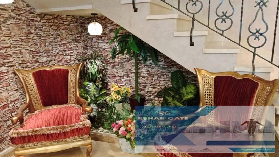 12 b5967f6f-4bef-4874-9f6f-353a9daf7832. jpg