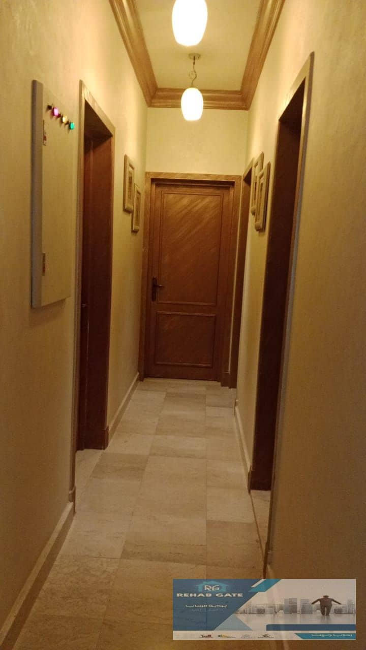 17 7f88fc0e-b13d-4c22-8b7c-5c2de7a407d6. jpg