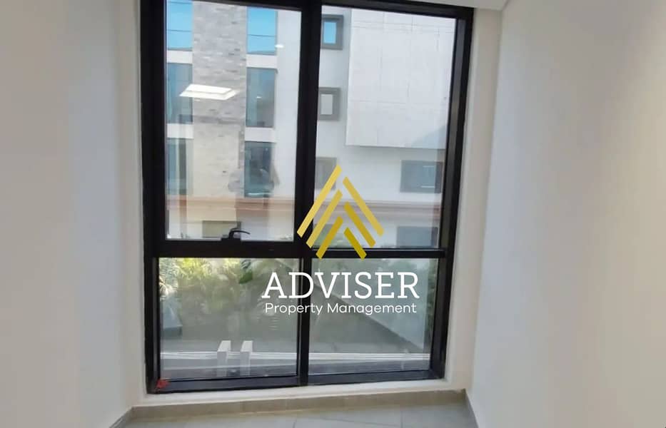 2 8132424-2af53o. jpg