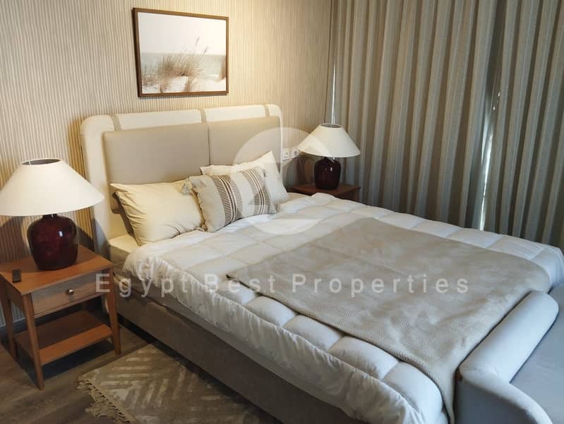 10 e0bdbb1c-0196-4dfe-bea1-594fa69cfebb. jpeg