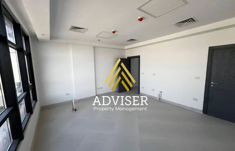 11 8285083-e4b35o. jpg