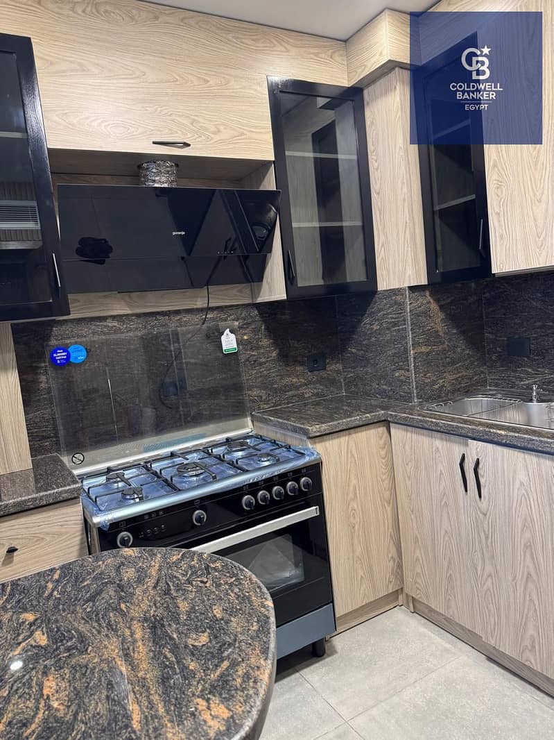 10 65bd28a3-0ecc-4f9b-917e-39f035b67daa. jpeg