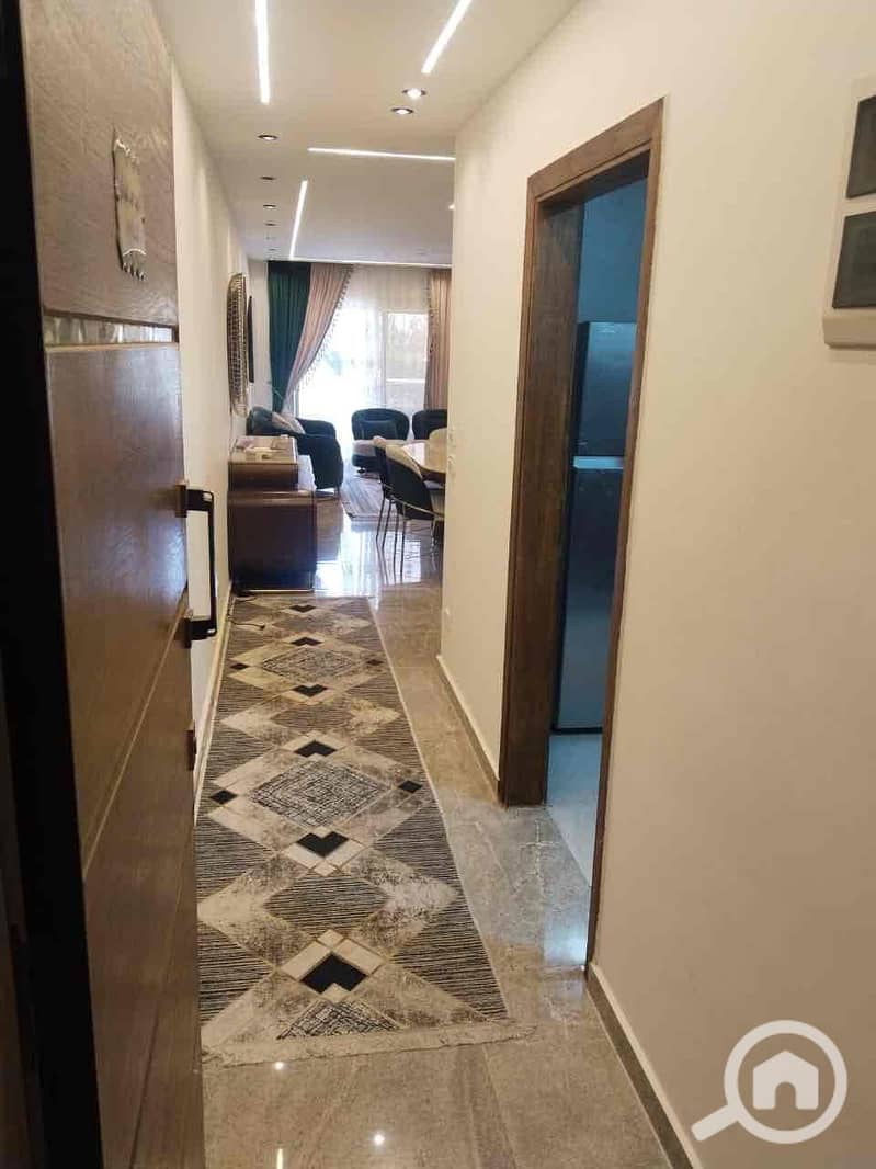 5 c7fbabec-acb9-48b8-94ba-c87342be827d. jpg