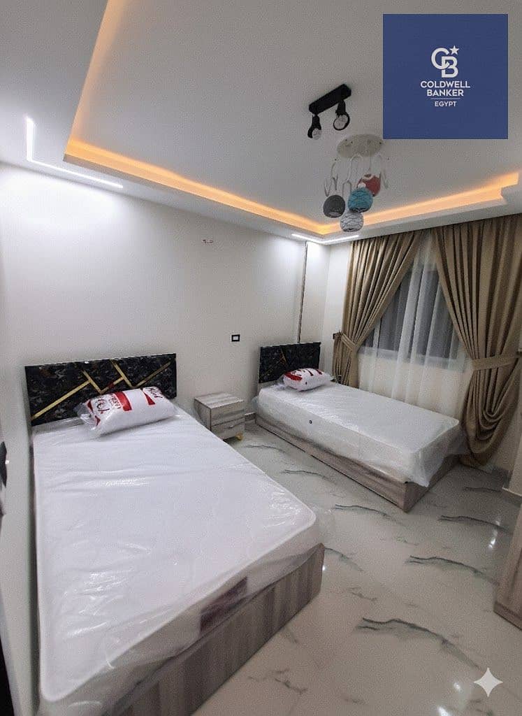 8 d64e2ea0-5378-4af8-91a8-dfe51d4066dc. jpeg