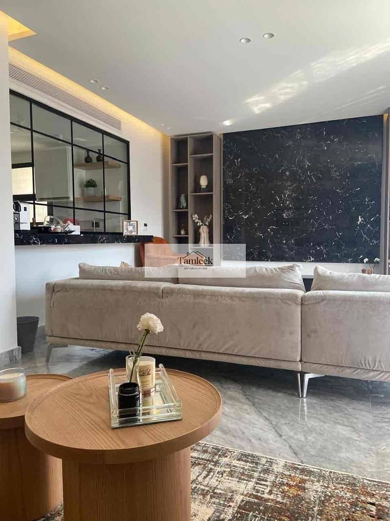 4 fba122ce-a41b-420c-a922-f74188879221. jpg