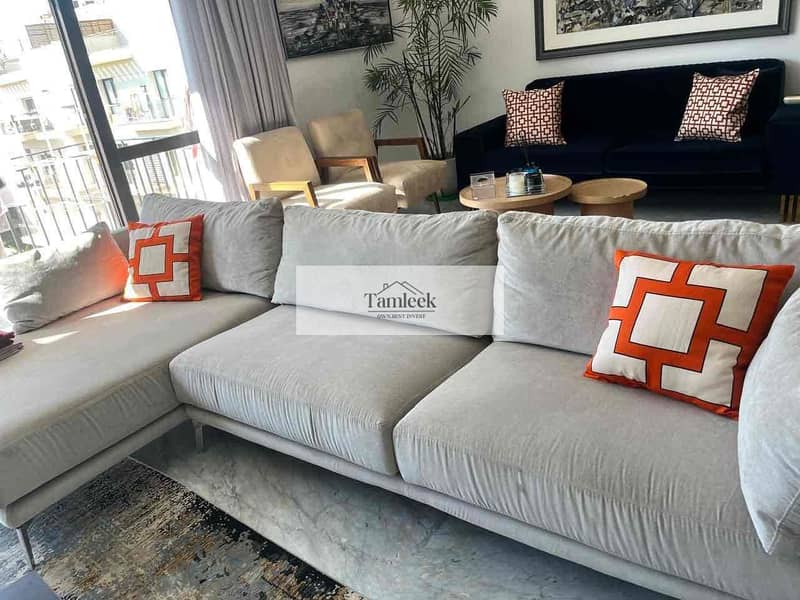 6 7011dd89-3e43-4c0a-9172-17074ee8efa8. jpg