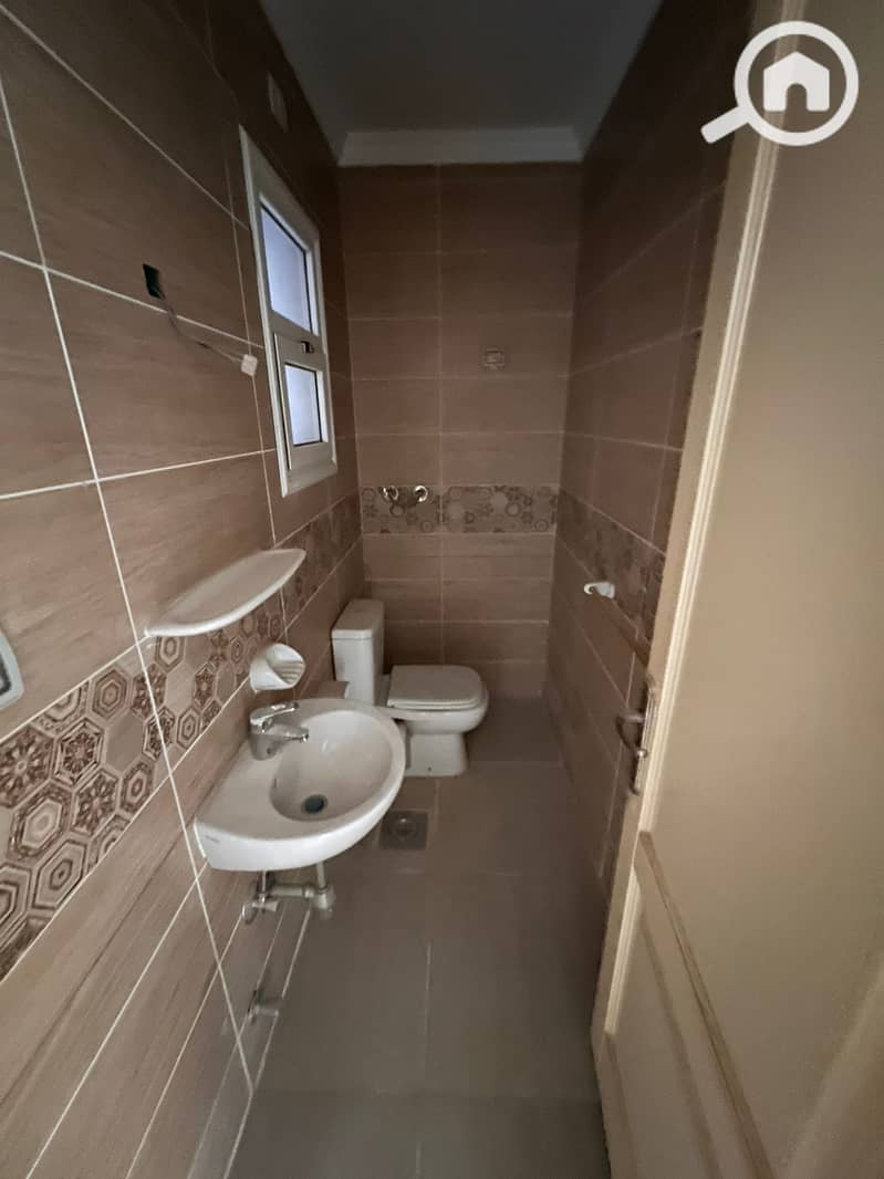 8 WhatsApp Image 2025-11-25 at 9.52. 03 PM (2). jpeg