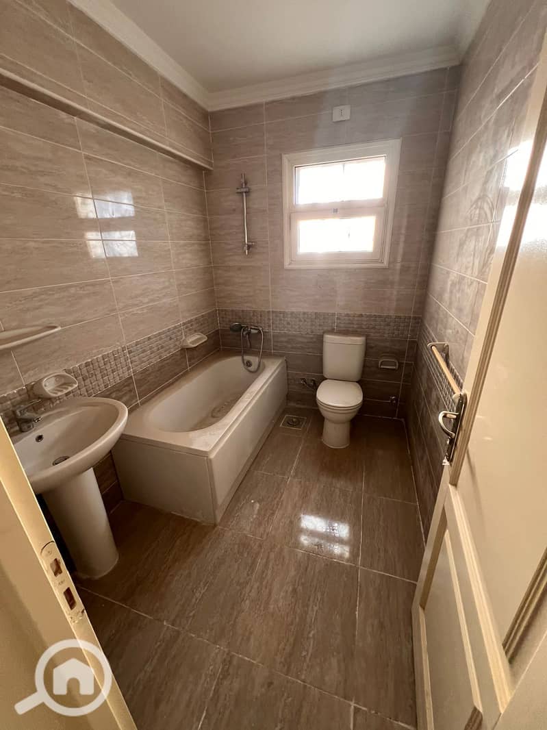 10 WhatsApp Image 2025-11-25 at 9.52. 04 PM (1). jpeg