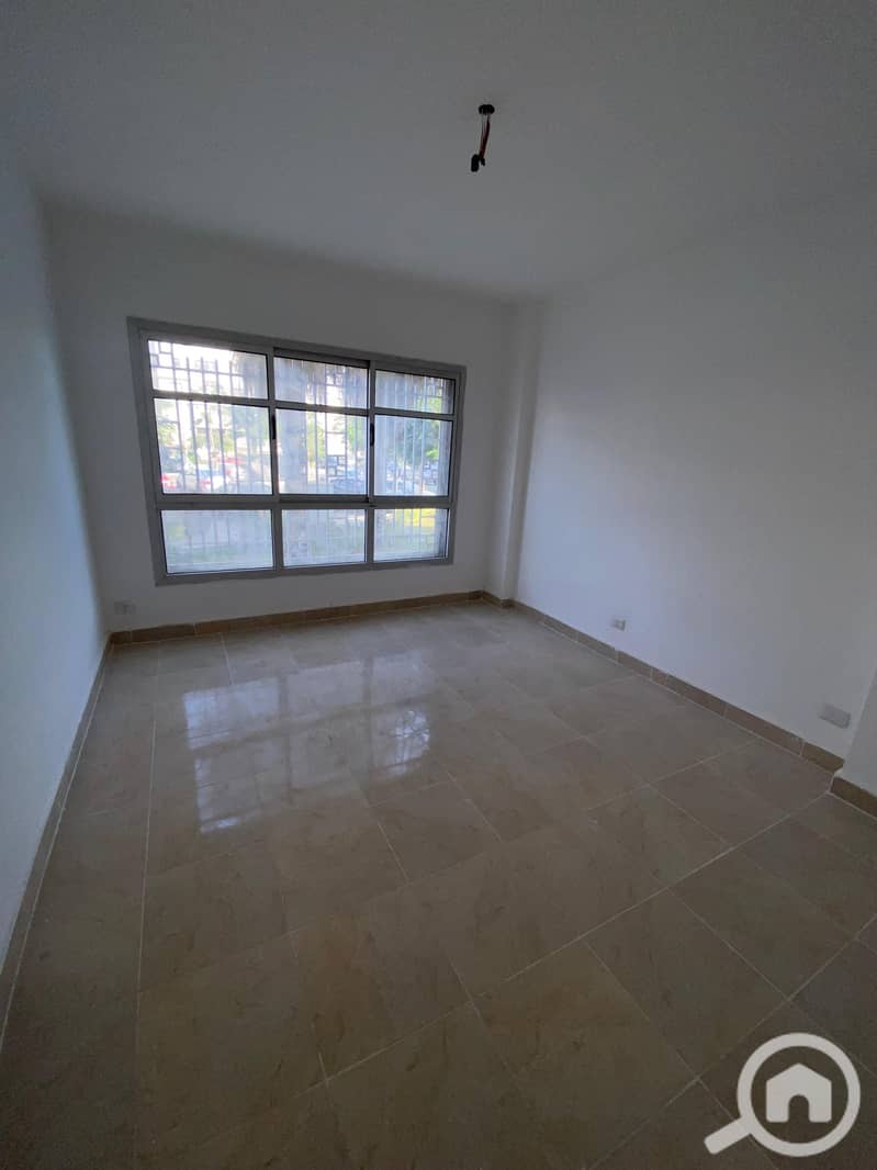 8 58fee3f3-8387-44a7-97ff-f2cefc6225e0. jpg