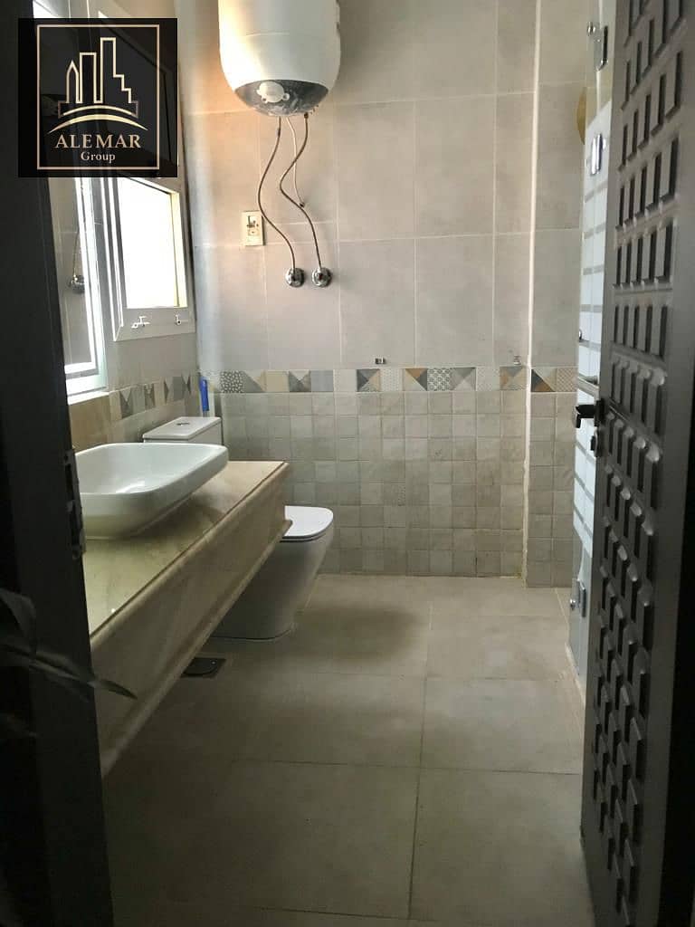 4 5ca5f079-79c0-48bf-a582-715f6ffb191f. jpg