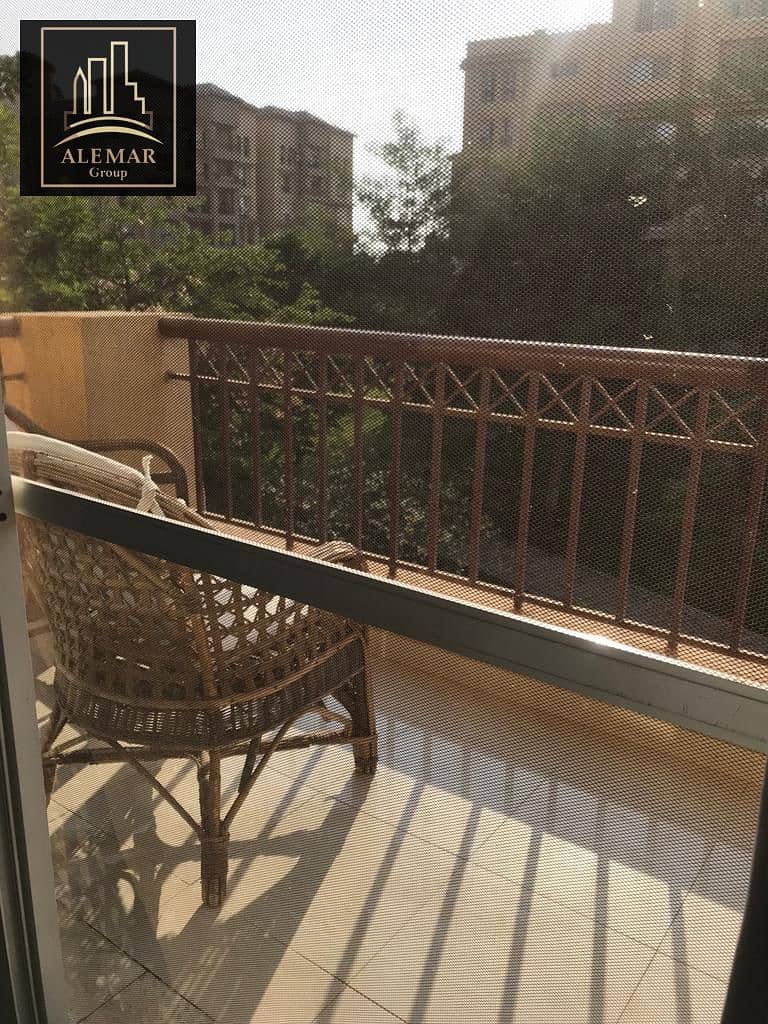 25 f122ab98-bbc3-4920-b25a-eba9ed639a1e. jpg