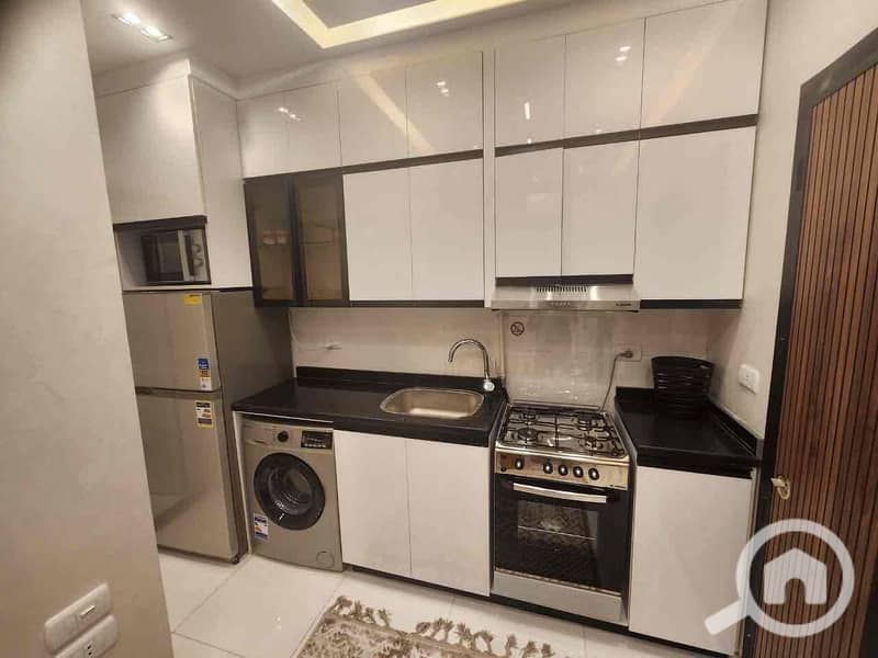 2 47c96323-359b-40a1-9d87-6eb8a7e5e2e7. jpg