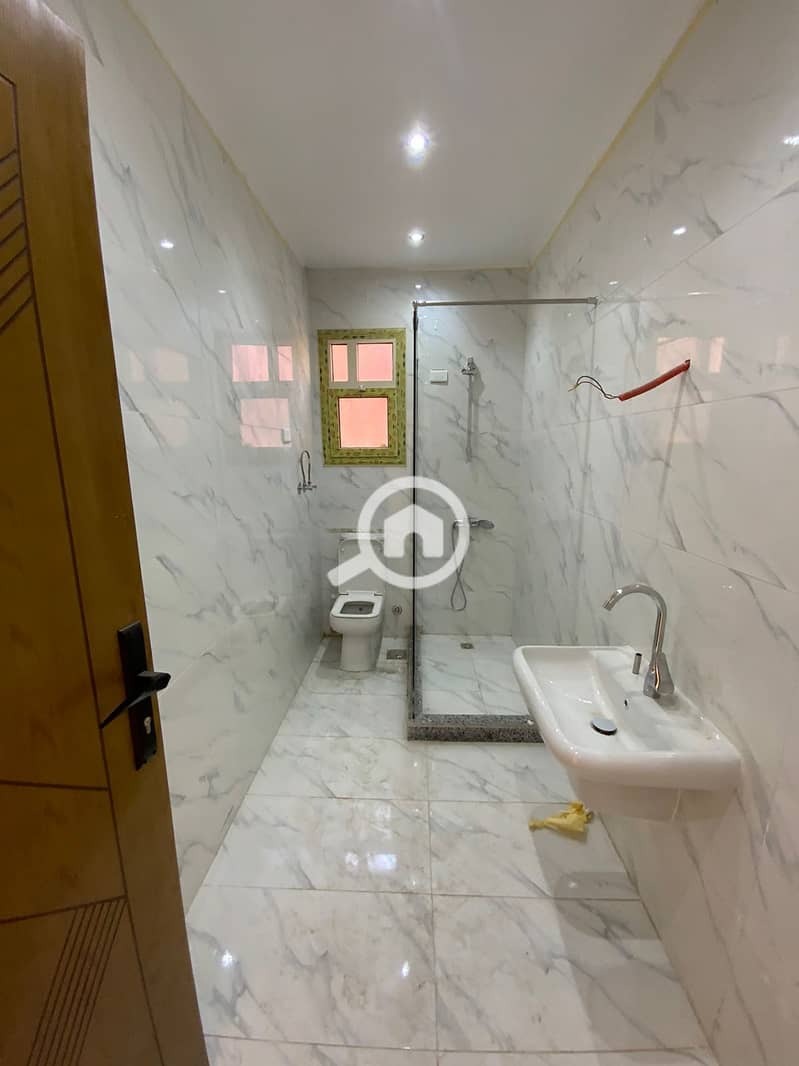 6 2ca3d295-91c3-4165-badb-10a74f468604. jpg