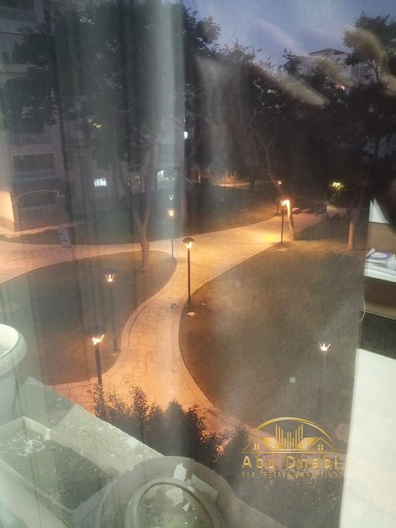 7 9de559f2-6941-4967-9e69-ddedfbf08ffa. jpg