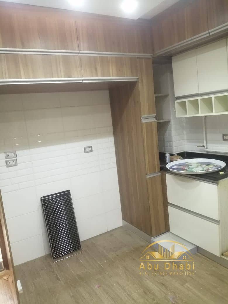 11 d7c46302-5879-4d59-86fe-74d480cb2910. jpg