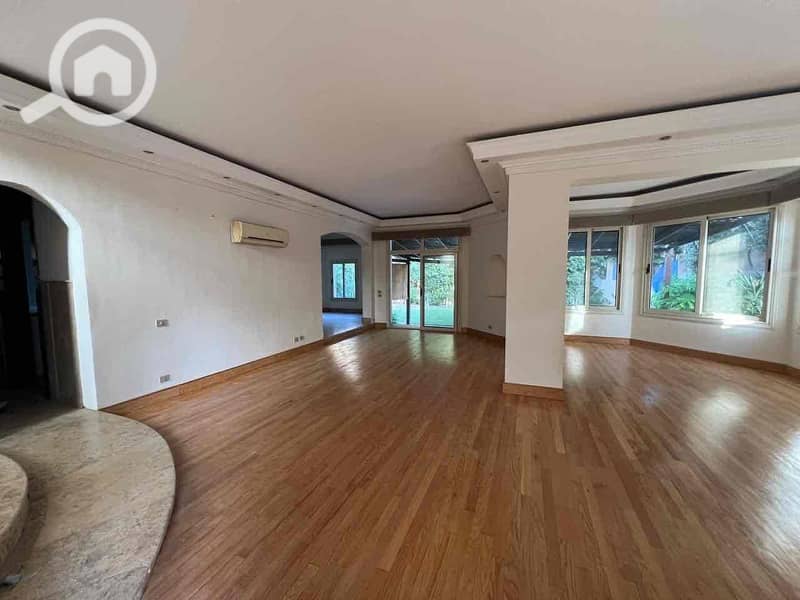 4 a4d1bb6f-b126-445f-b427-baaf5fd8fbef. jpg