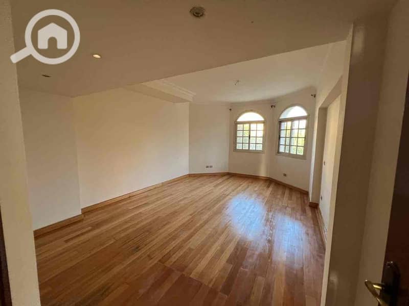 10 0aaf23b2-045b-4d05-8ca5-646b3d16d900. jpg