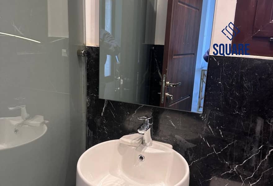 8 c051ffca-f6c8-4b01-9280-5b01df295f69. jpg