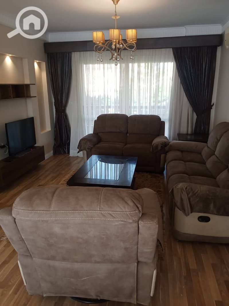 2 b252cea7-5f7e-49ea-92fa-2158691ff9e1. jpg