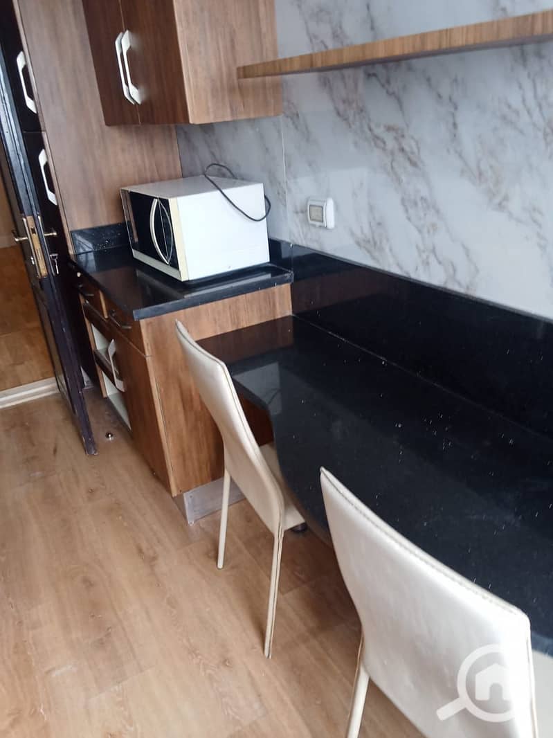 19 e61417f7-f600-47d3-b729-68ab6f0f8ffe. jpg