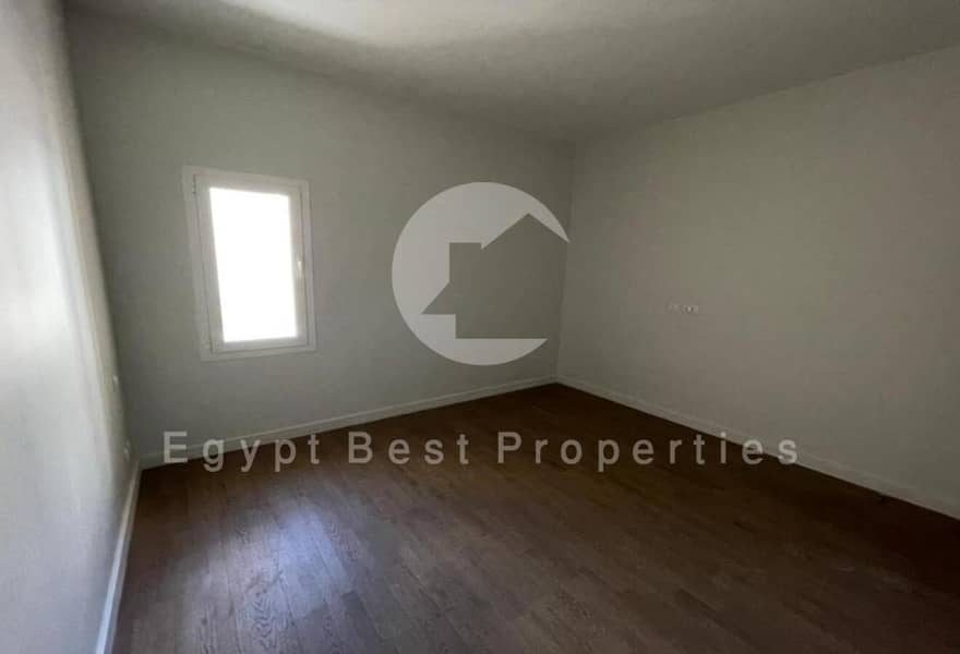 9 53163ab0-20bd-401d-aab0-83121b94b959. jpg