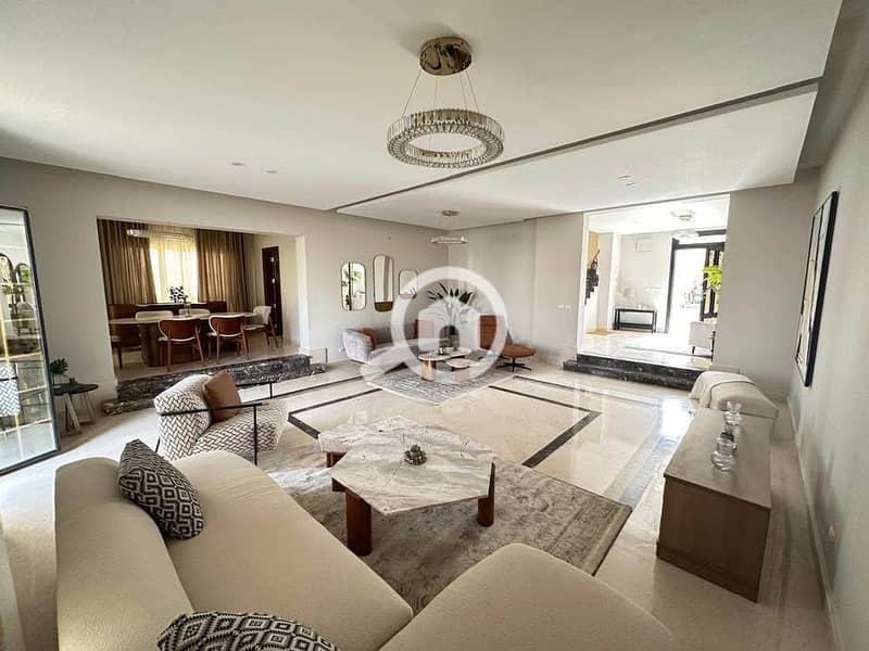 8 489398135_627227833641174_5415058504690182774_n. jpg