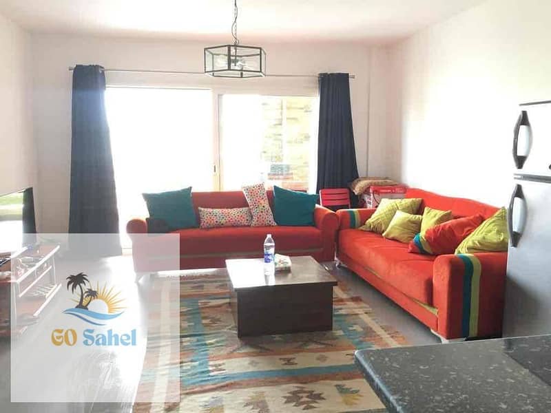 4 d5b99a46-5c48-4490-9326-86b8b8d9c6b6. jpg