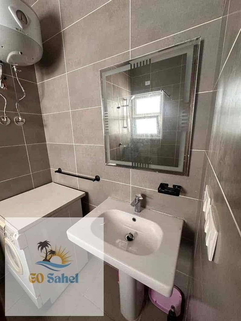 9 c2eebd96-bdc8-48c8-93bb-0de7ace0f843. jpg