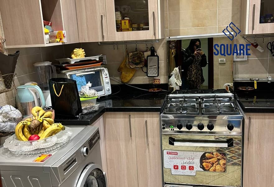 8 f428330c-e4a4-42f1-9d7a-8ce70529ef94. jpg