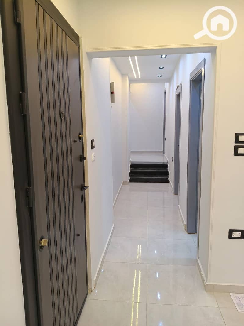 4 WhatsApp Image 2025-11-04 at 15.53. 04_d93d3f05. jpg