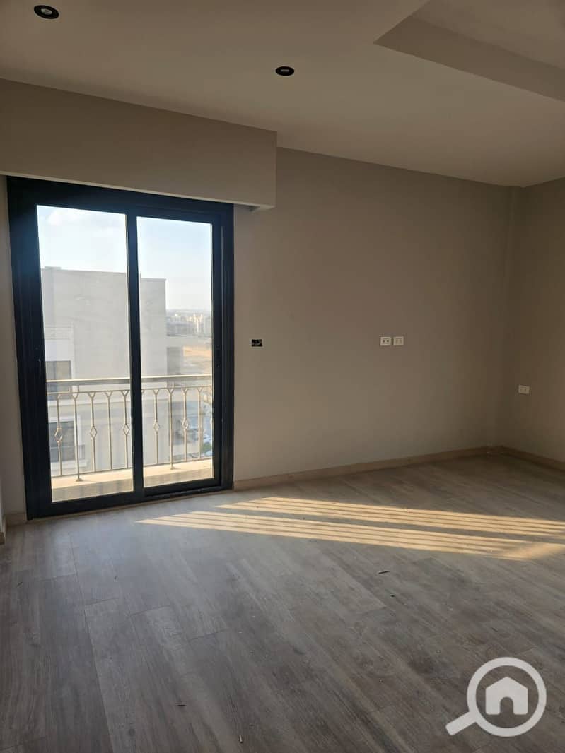 5 WhatsApp Image 2025-10-20 at 3.13. 09 PM. jpeg