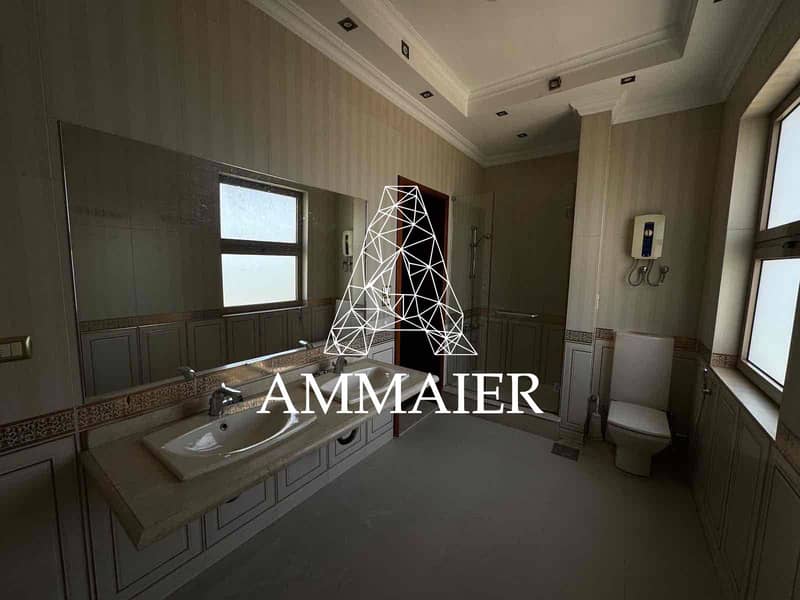 8 ad527e40-07d9-4472-af4a-40674937d19d. jpg