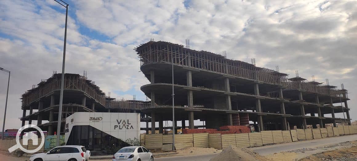 10 VAL PLAZA (10). jpg