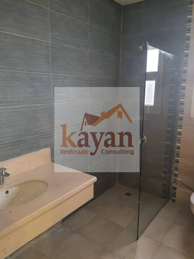 8 WhatsApp Image 2025-11-24 at 17.40. 53_80ebe9f1. jpg