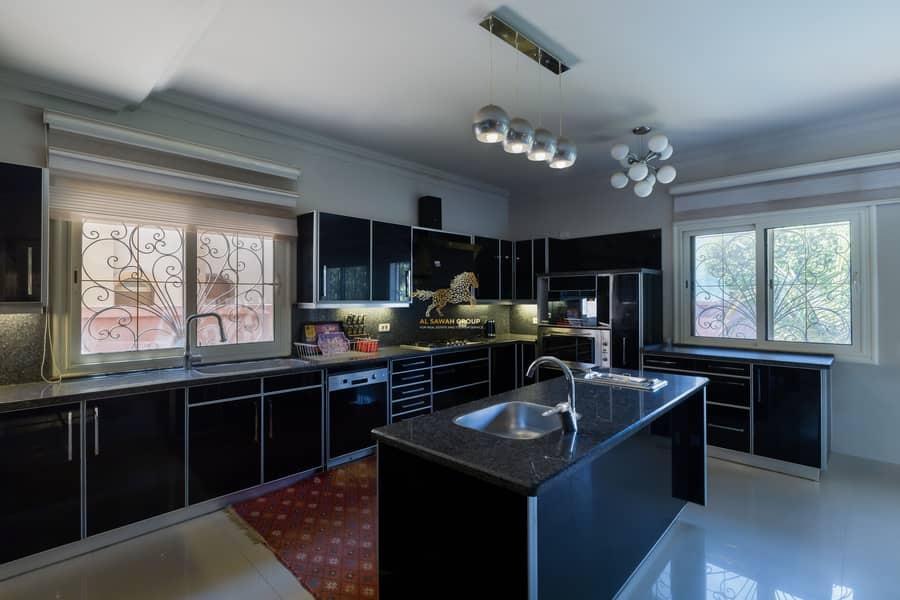 12 IMG_2948-Edit. jpg