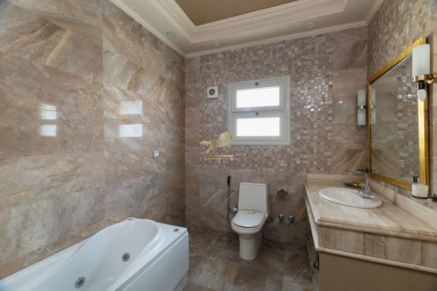 18 IMG_3003-Edit. jpg