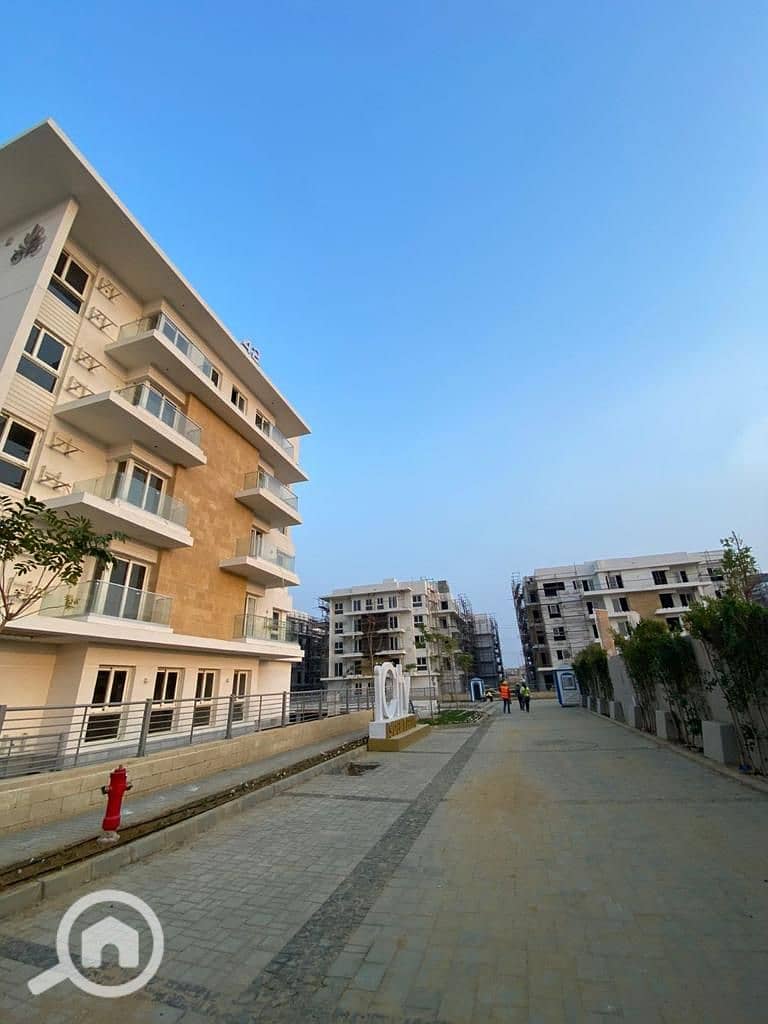 4 ffab7544-1238-4eb3-b4a6-9895c58f0e92. jpeg