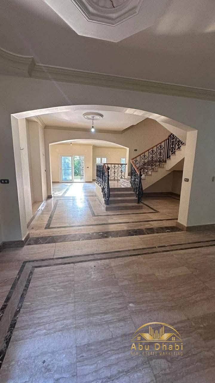 10 b27c961a-dbd1-407f-84d2-5cf83623c5fe. jpg