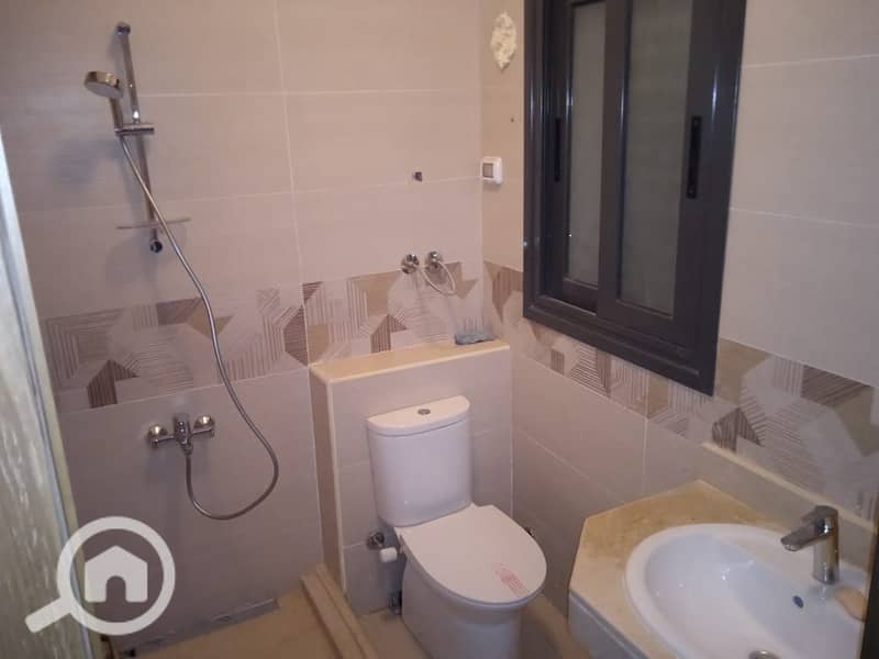 12 WhatsApp Image 2025-11-30 at 16.46. 35 (1). jpeg