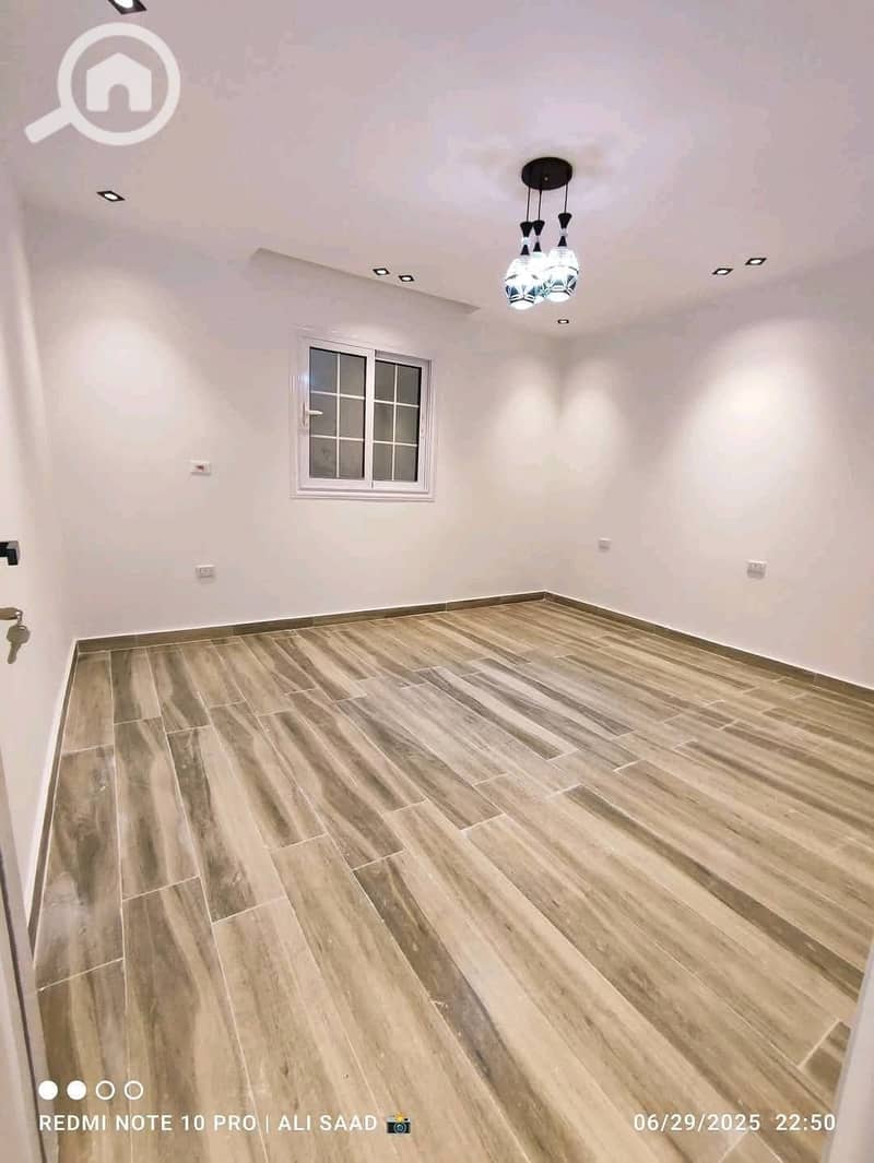 5 0b169d1f-b733-492f-a3a5-e94c8fc89432. jpg