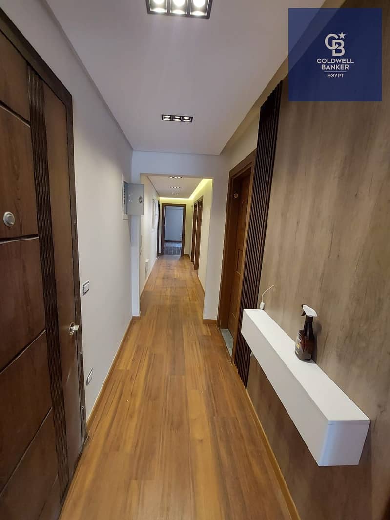 3 d3115e7c-f51d-4e17-a091-9fe951229a35. jpeg